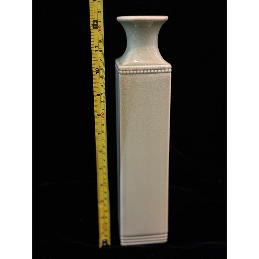 Deb Hrabik Vase Silhouttes by Demdaco Celadon Green 2003‎ Vintage